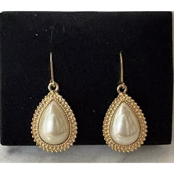 Vintage Avon Kenneth Jay Lane KJL Branch Out Teardrop Earrings Pierced Pearl - Picture 2 of 3